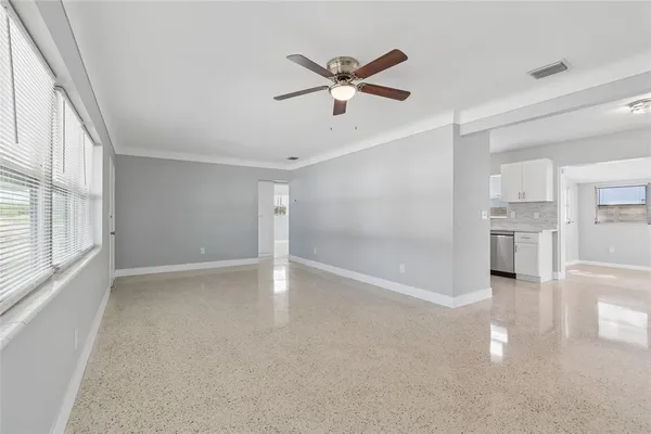 $2,600 | 3777 67th Street North, St. Petersburg, FL 33710