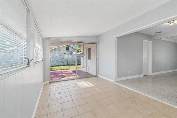 $2,600 | 3777 67th Street North, St. Petersburg, FL 33710