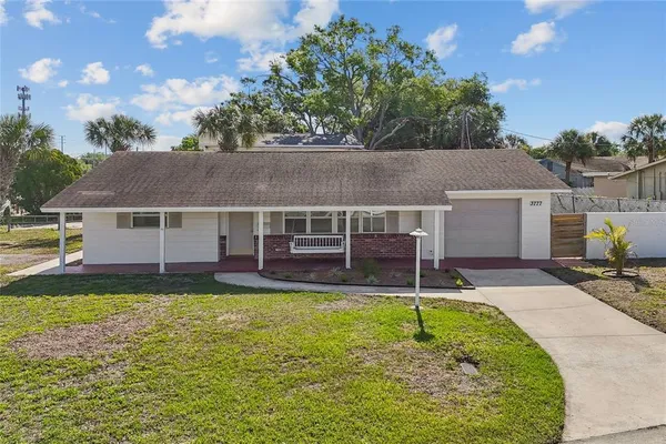 $2,600 | 3777 67th Street North, St. Petersburg, FL 33710