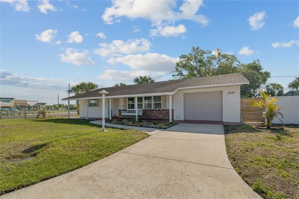 $2,600 | 3777 67th Street North, St. Petersburg, FL 33710