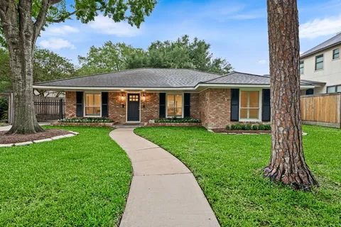 $535,000 | 3726 Latma Drive, Houston, TX 77025