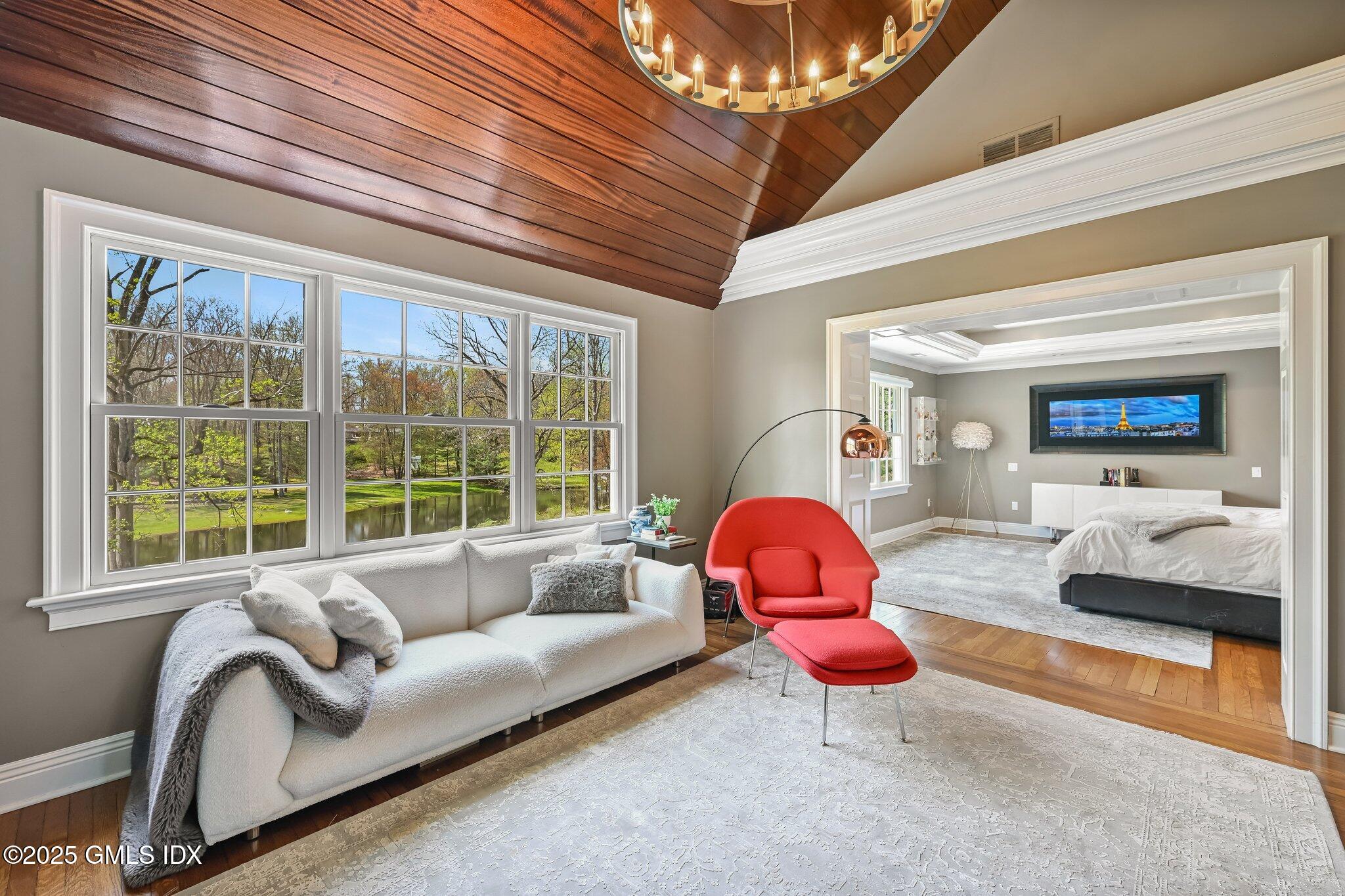 33 Cliffdale Road Greenwich, CT 06831 - Photo 18 of 39 Primary Sitting Room