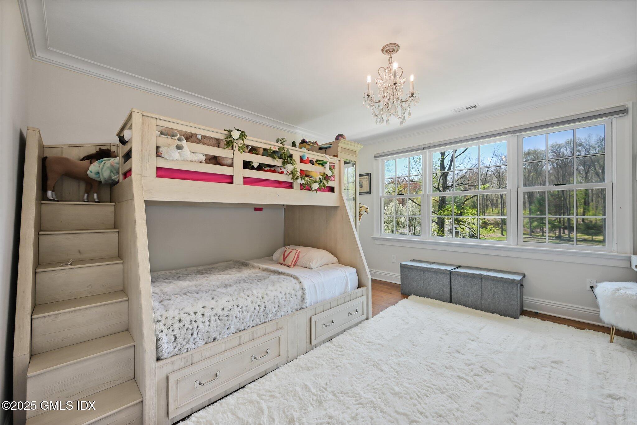 33 Cliffdale Road Greenwich, CT 06831 - Photo 27 of 39 Double Bedroom 3