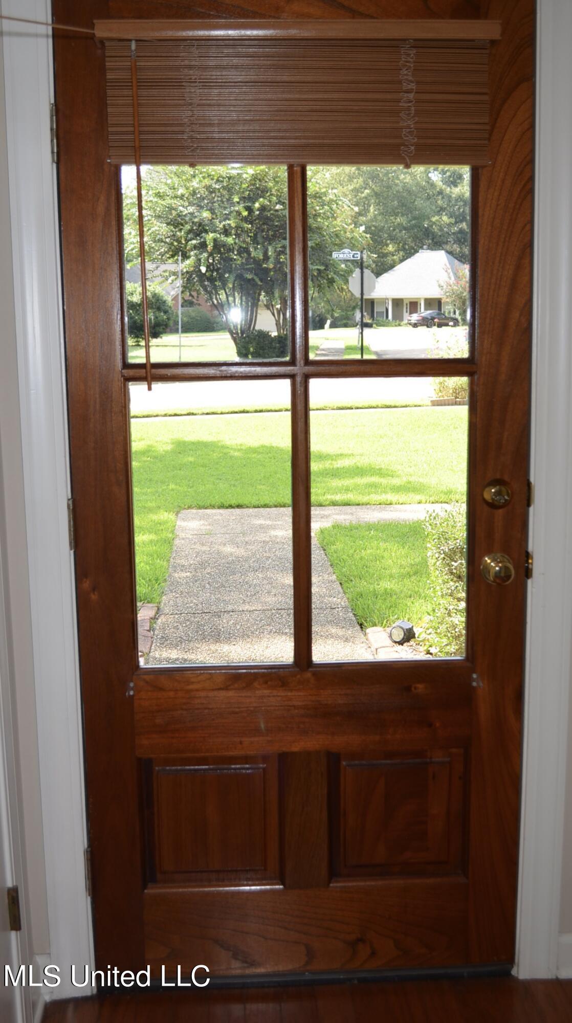 404 Forest Lane Ridgeland, MS 39157 - Photo 3 of 26 DSC_0309