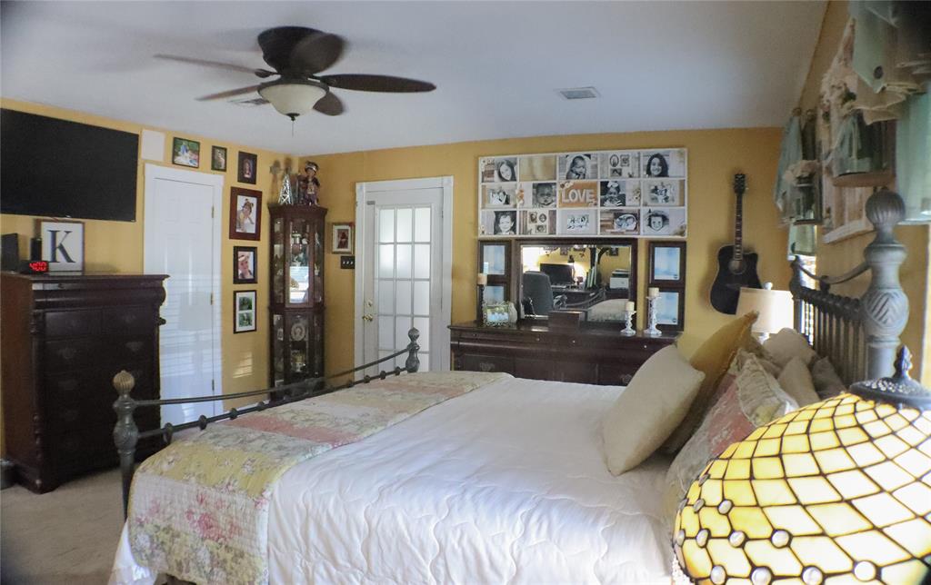 608 Field Street Colleyville, TX 76034 - Photo 21 of 28 Second Primary Bedroom