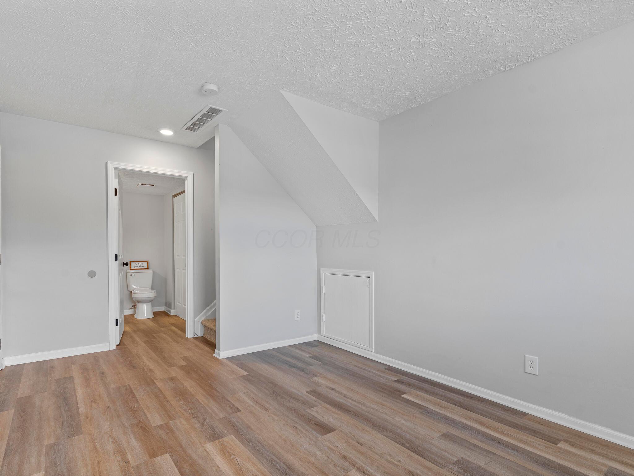 2754 Raphael Drive Columbus, OH 43232 - Photo 18 of 23 CAP09955