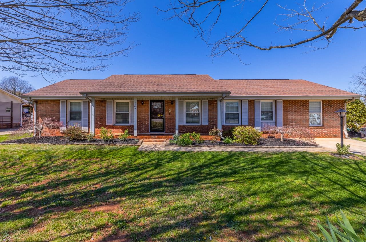 1106 Springfield Road Boiling Springs, SC 29316 - Photo 2 of 38 Gallery Image 2