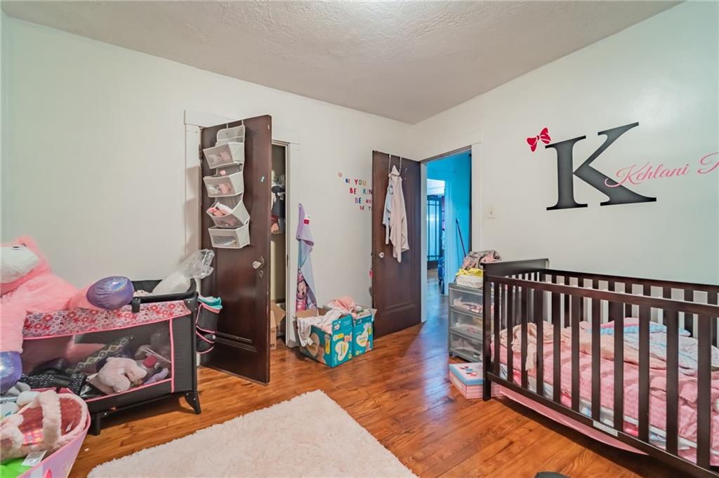 624 Frayne Street Pittsburgh, PA 15207 - Photo 10 of 21 a living room with baby toys