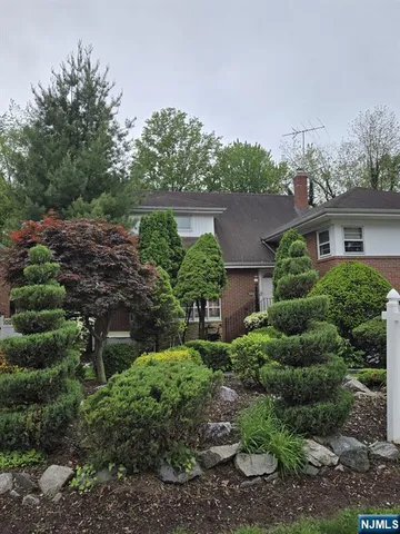 $1,300,000 | 526 Rutland Avenue, Teaneck, NJ 07666