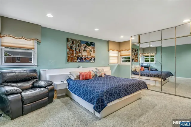 $1,300,000 | 526 Rutland Avenue, Teaneck, NJ 07666