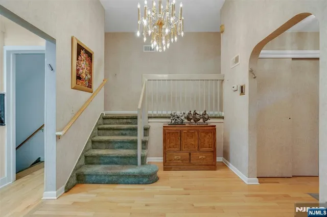 $1,300,000 | 526 Rutland Avenue, Teaneck, NJ 07666