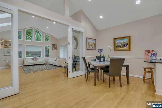 $1,300,000 | 526 Rutland Avenue, Teaneck, NJ 07666