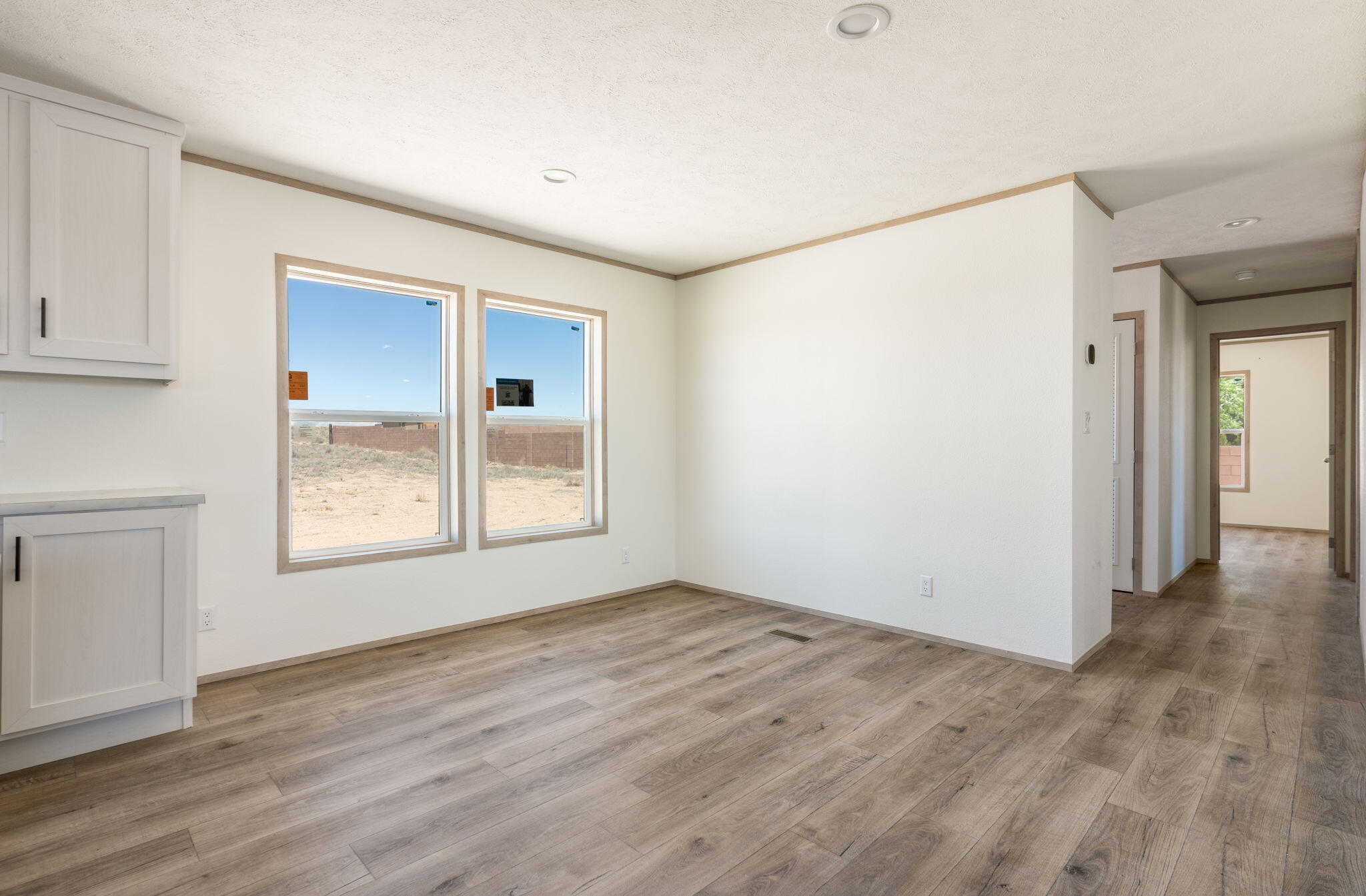45 10th Avenue Northeast Rio Rancho, NM 87144 - Photo 11 of 32 Gallery Image 11