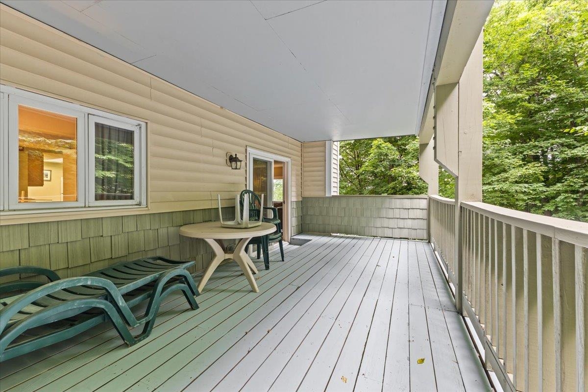 220 Mountainside Drive, Unit E301 Stowe, VT 05672 - Photo 11 of 23