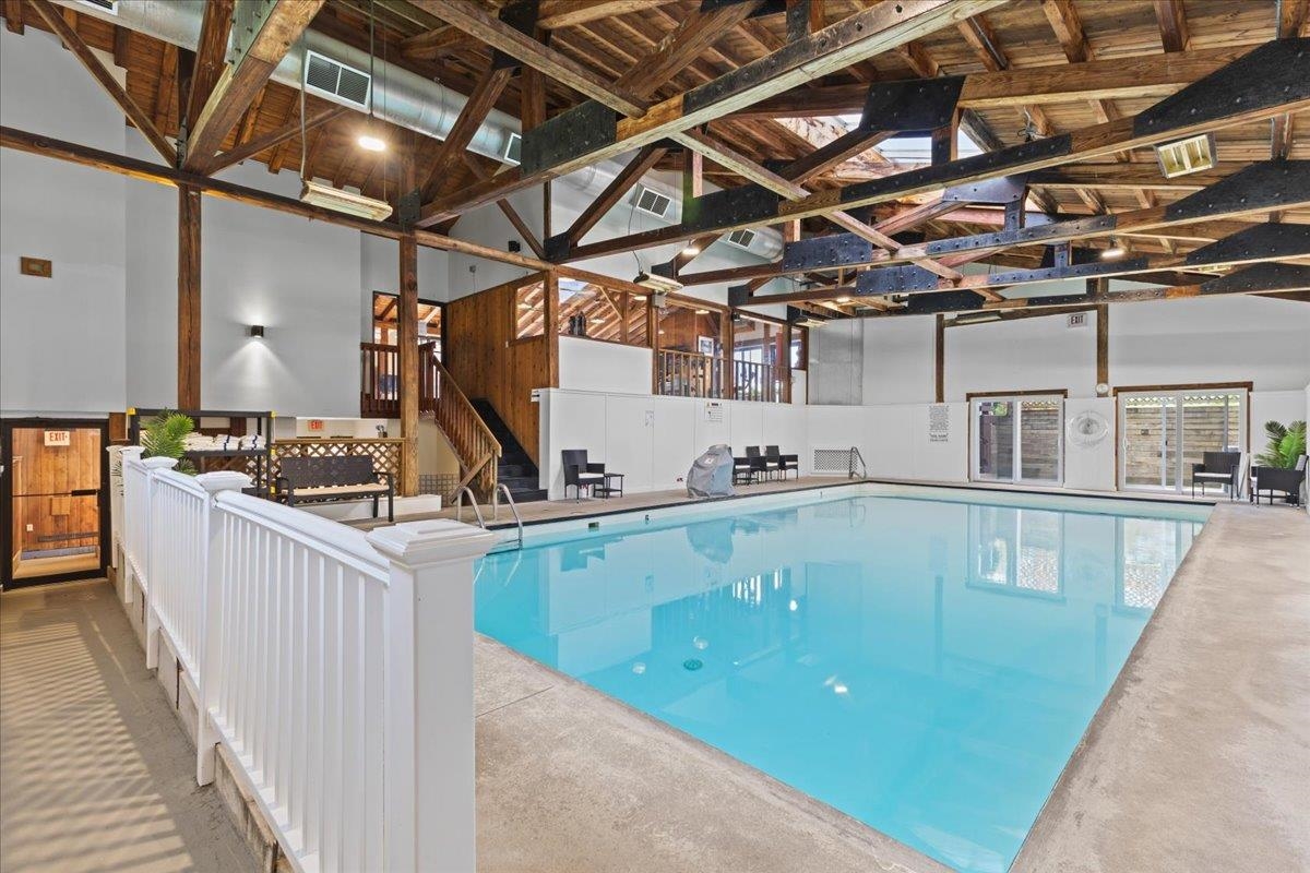 220 Mountainside Drive, Unit E301 Stowe, VT 05672 - Photo 12 of 23