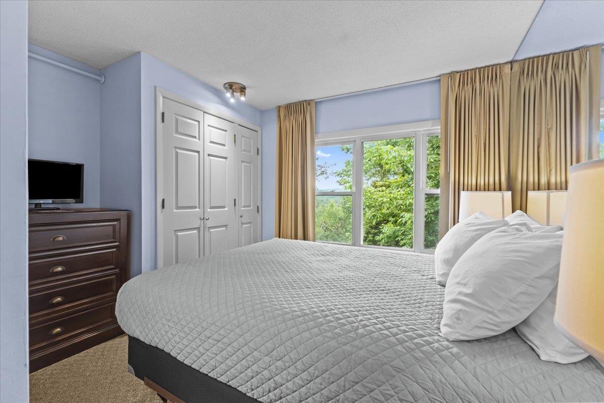 220 Mountainside Drive, Unit E301 Stowe, VT 05672 - Photo 5 of 23