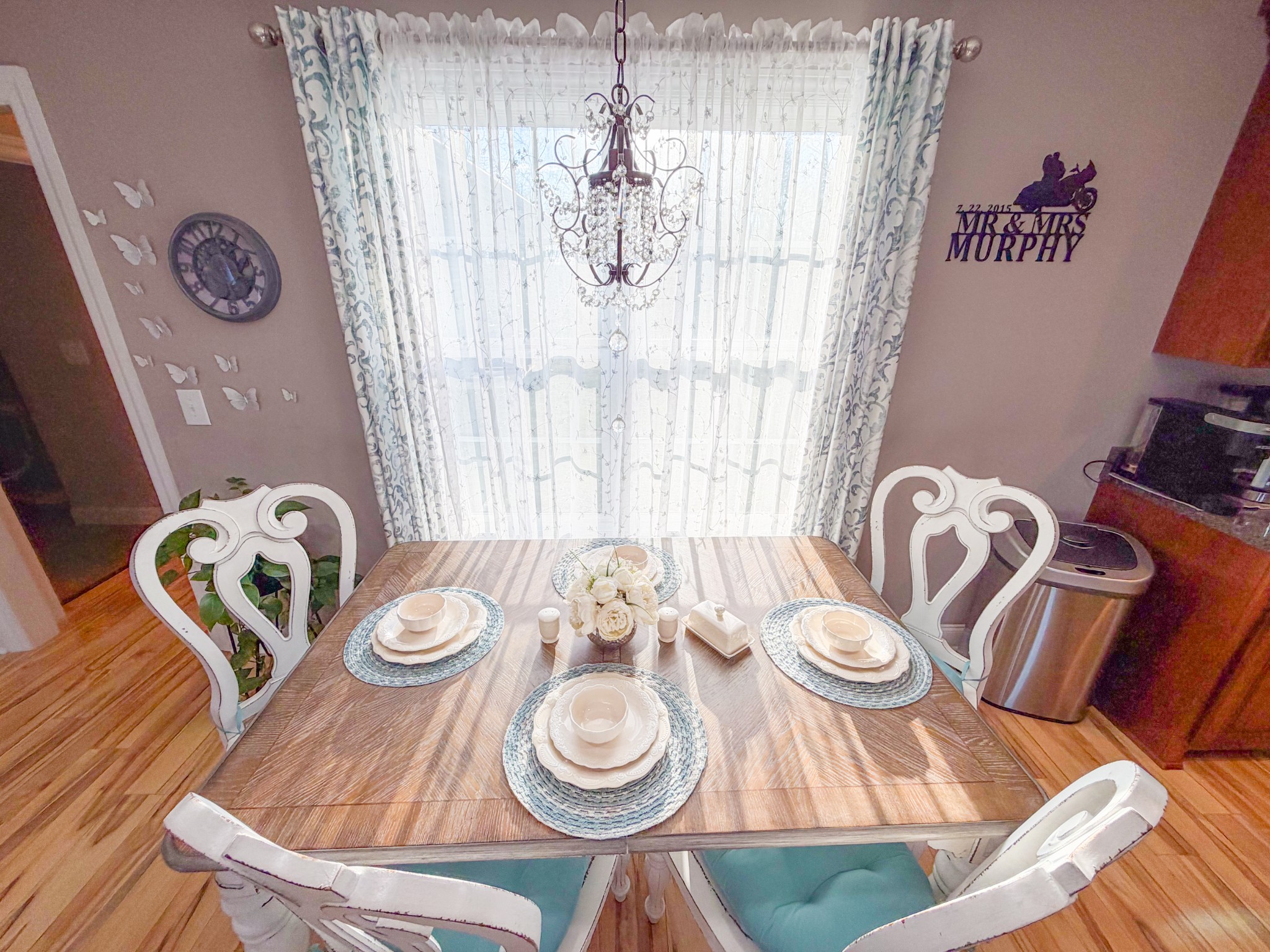 190 Johnson Road Pulaski, TN 38478 - Photo 17 of 41 a dining room with furniture and wooden floor