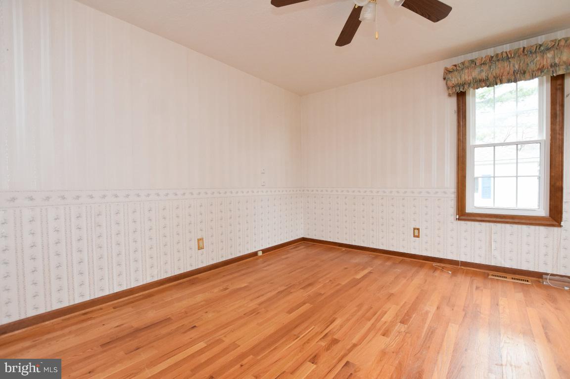 320 Creek Road Moorestown, NJ 08057 - Photo 13 of 26 Master Bedroom