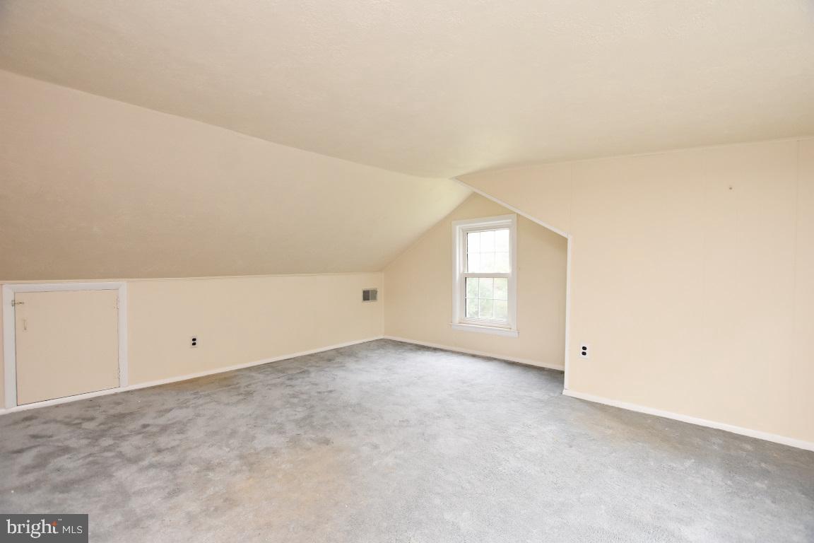 320 Creek Road Moorestown, NJ 08057 - Photo 17 of 26 Upstairs Bedroom 1