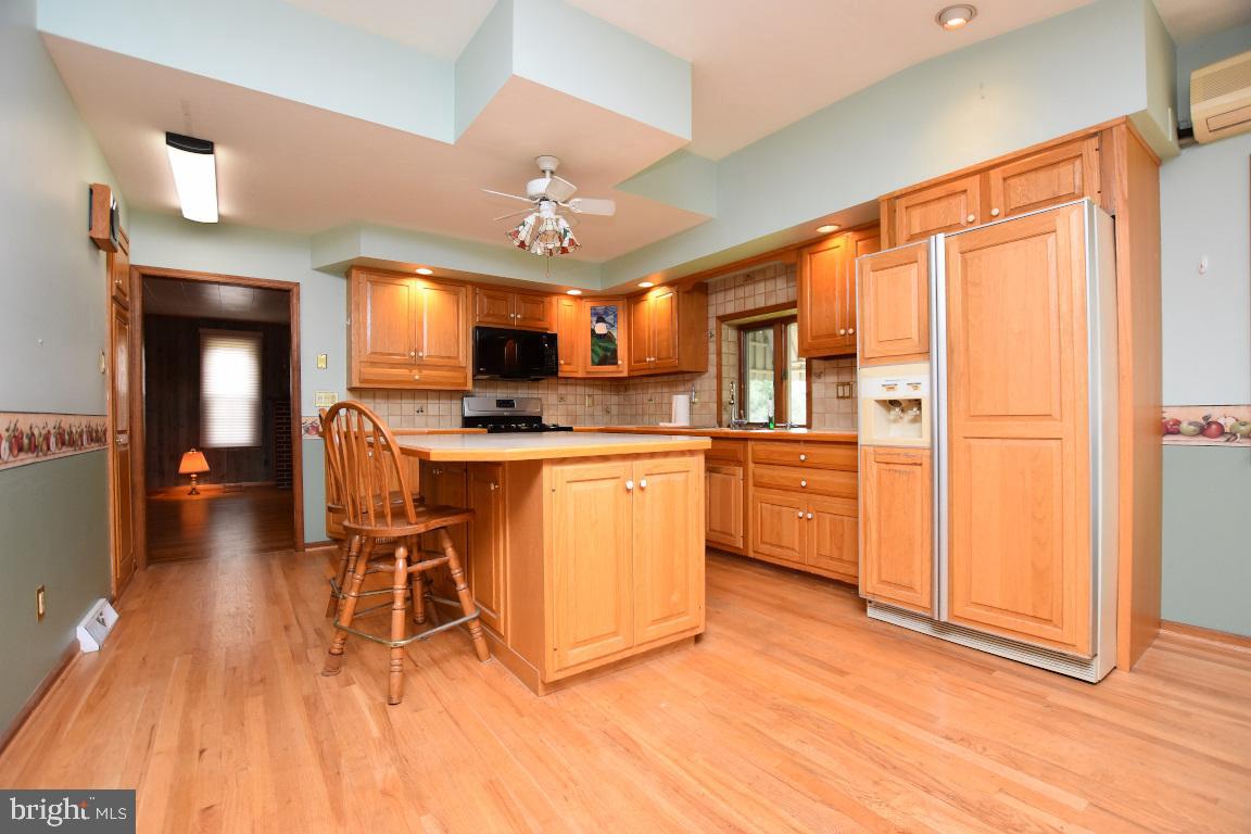 320 Creek Road Moorestown, NJ 08057 - Photo 2 of 26 Kitchen