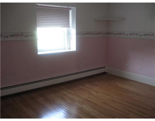 550 Pippin Orchard Road Cranston, RI 02921 - Photo 8 of 11 Bedroom.