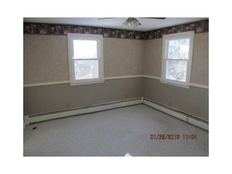 514 River Road Lincoln, RI 02865 - Photo 11 of 19 Master Bedroom.
