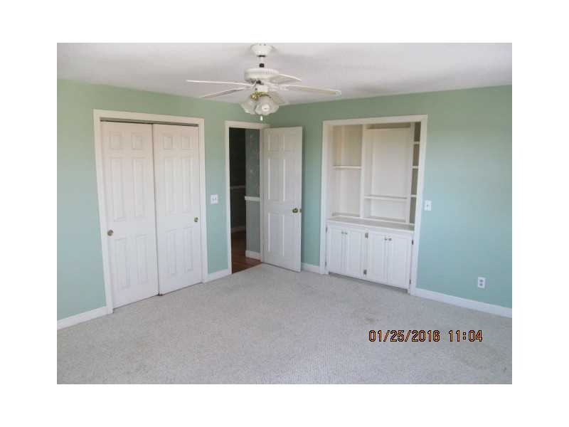 514 River Road Lincoln, RI 02865 - Photo 13 of 19 Bedroom.