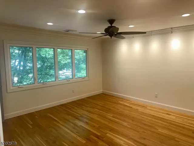 $3,200 | 223 Lakewood Drive, Unit 2, Bloomfield, NJ 07003