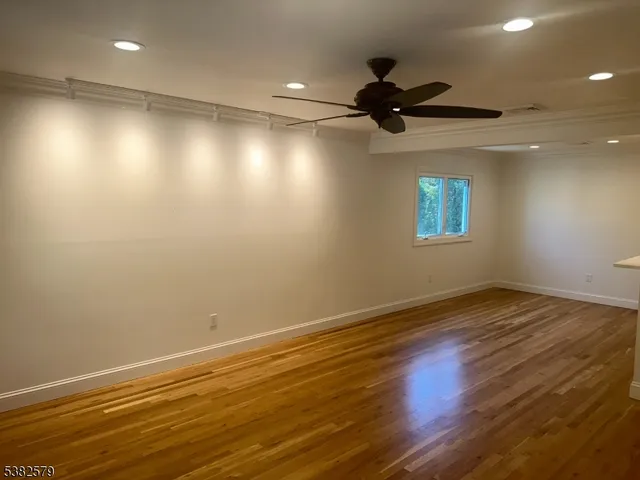 $3,200 | 223 Lakewood Drive, Unit 2, Bloomfield, NJ 07003