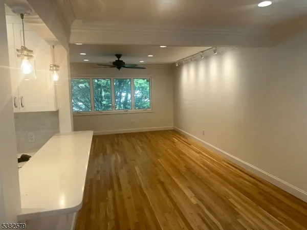 $3,000 | 223 Lakewood Drive, Unit 2, Bloomfield, NJ 07003