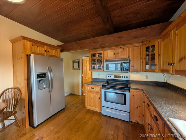 $319,900 | 142 Vision Drive, Camdenton, MO 65020