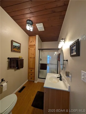 $329,900 | 142 Vision Drive, Camdenton, MO 65020