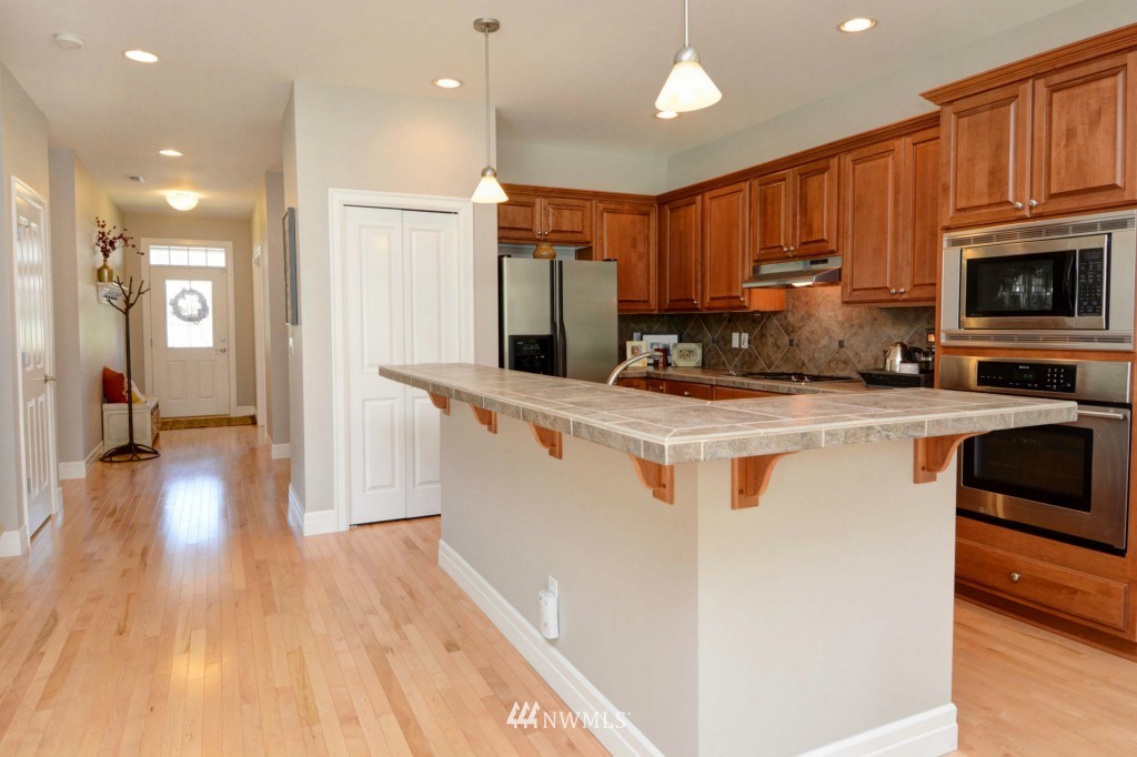 3518 156th Place Southeast Bothell, WA 98012 - Photo 2 of 16 Gallery Image 2