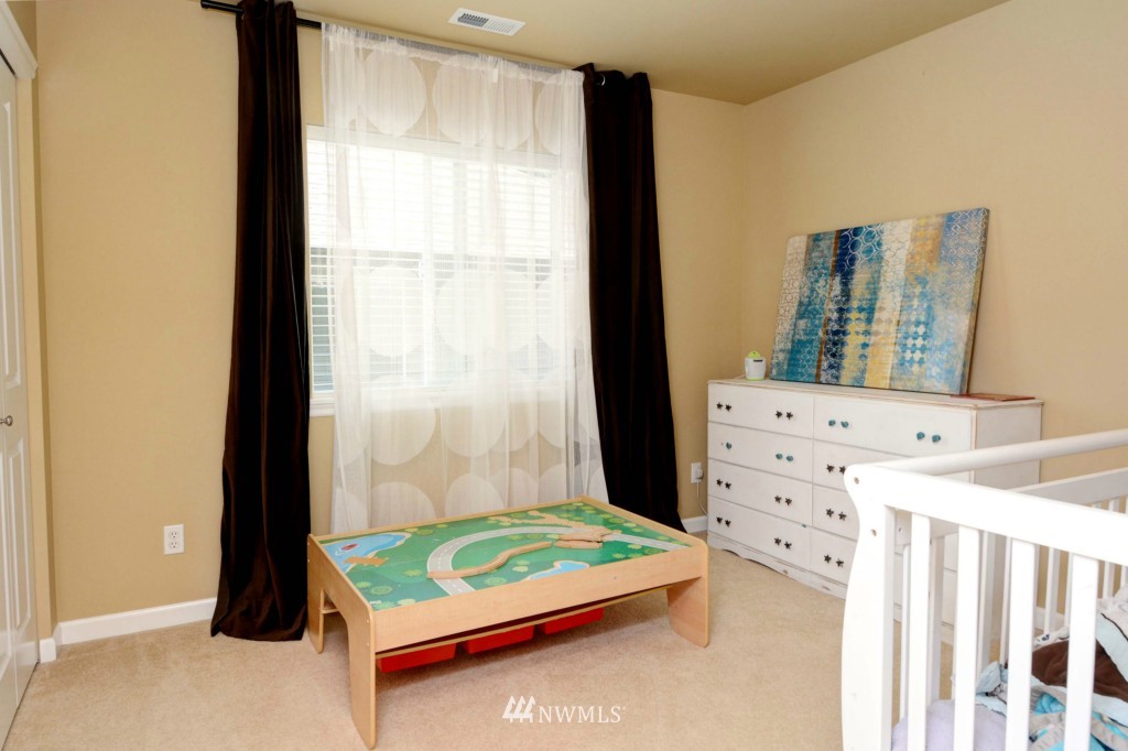 3518 156th Place Southeast Bothell, WA 98012 - Photo 11 of 16 Gallery Image 11