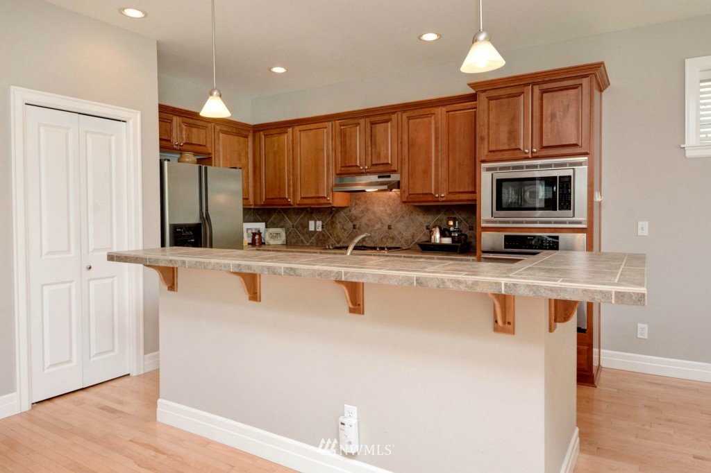 3518 156th Place Southeast Bothell, WA 98012 - Photo 3 of 16 Gallery Image 3