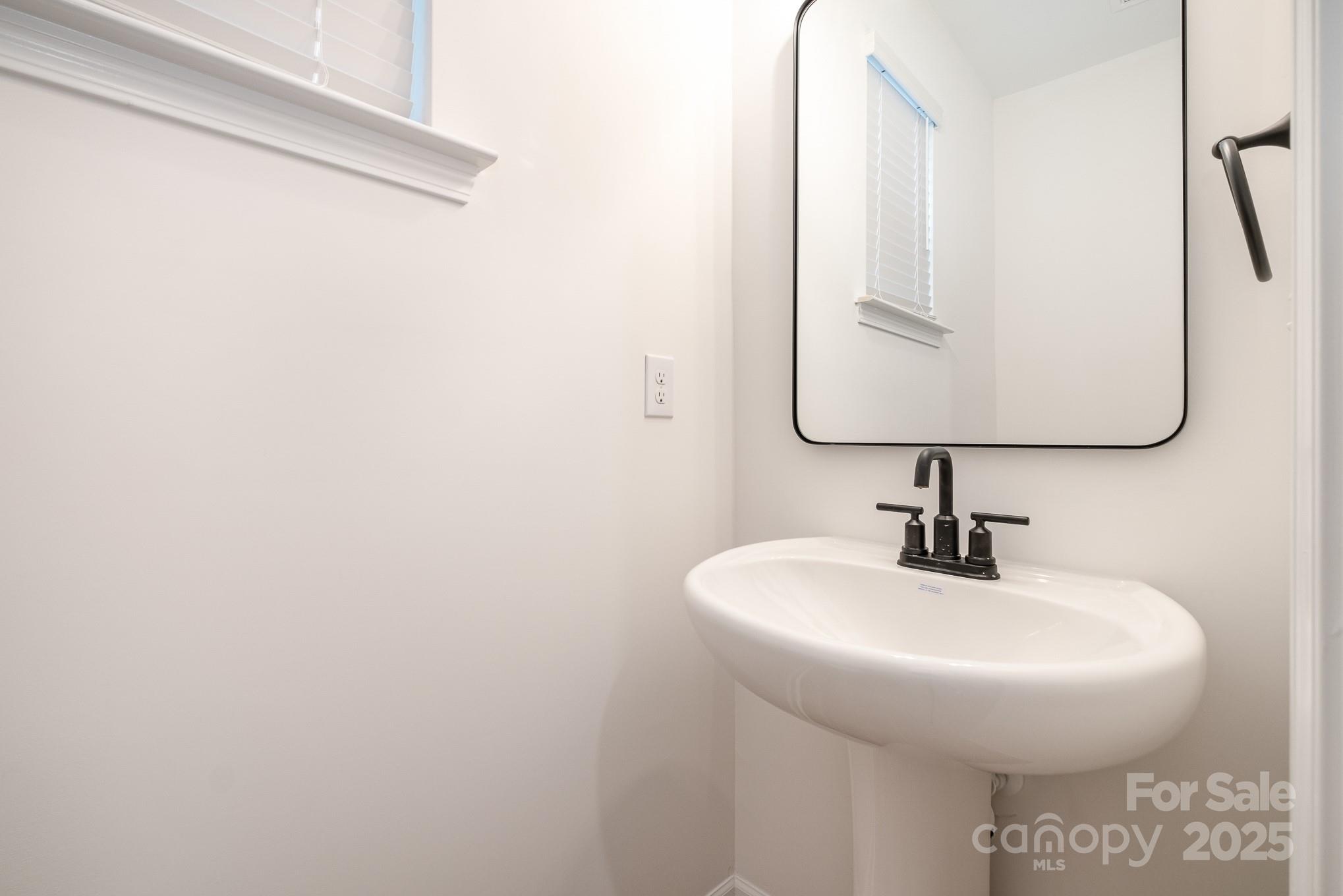 4041 Jenison Valley Charlotte, NC 28214 - Photo 9 of 16