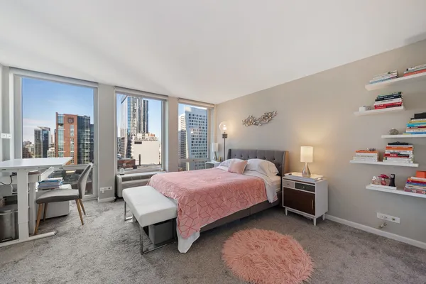 $3,200 | 111 East Chestnut Street, Unit 24J, Chicago, IL 60611