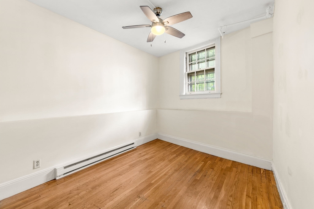 112 Pinckney Street, Unit 4 Boston, MA 02114 - Photo 7 of 27