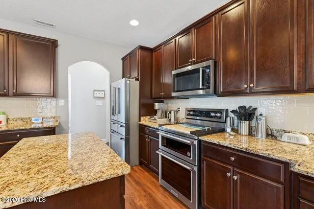 $490,000 | 1142 Amberjack Court, New Bern, NC 28562