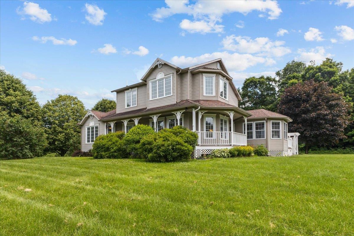 246 Bear Trap Road Milton, VT 05468 - Photo 1 of 49 Gallery Image 1