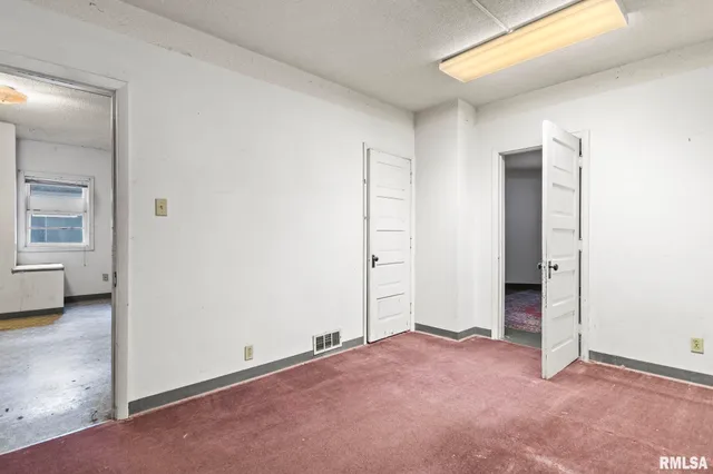 $24,900 | 1506 East Phillips Street, Springfield, IL 62702