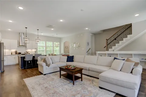 $3,500 | 4511 Maxie Street, Houston, TX 77007