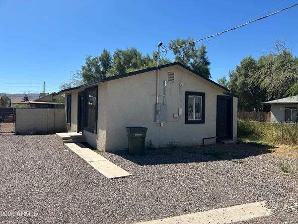 $1,999 | 833 East Marguerite Avenue, Phoenix, AZ 85040
