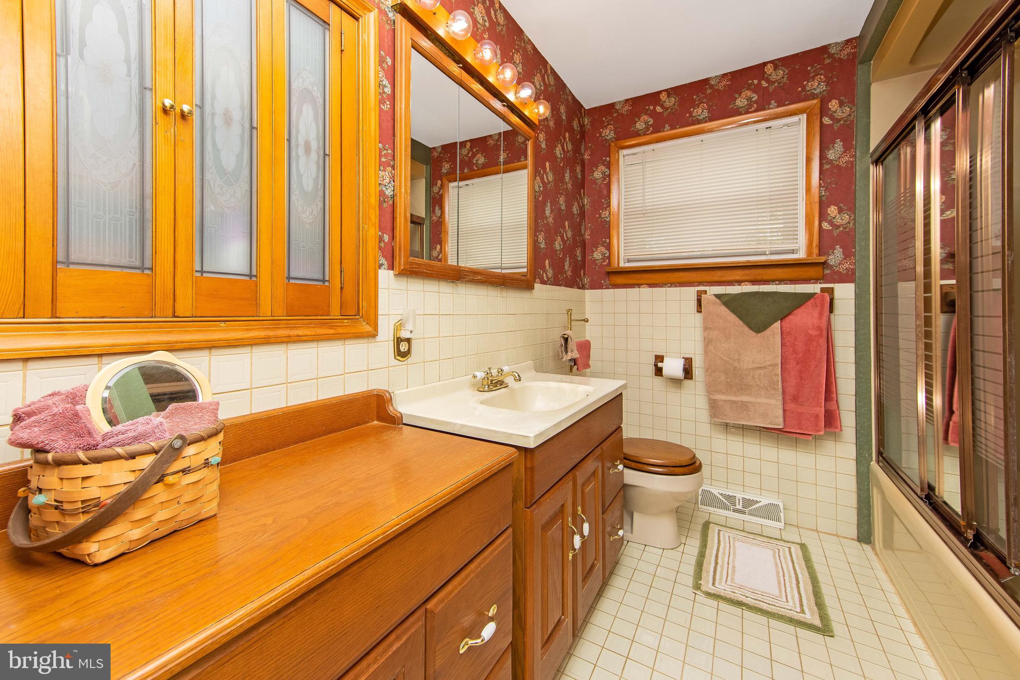 4 Briar Road Maple Shade, NJ 08052 - Photo 21 of 42 Bathroom
