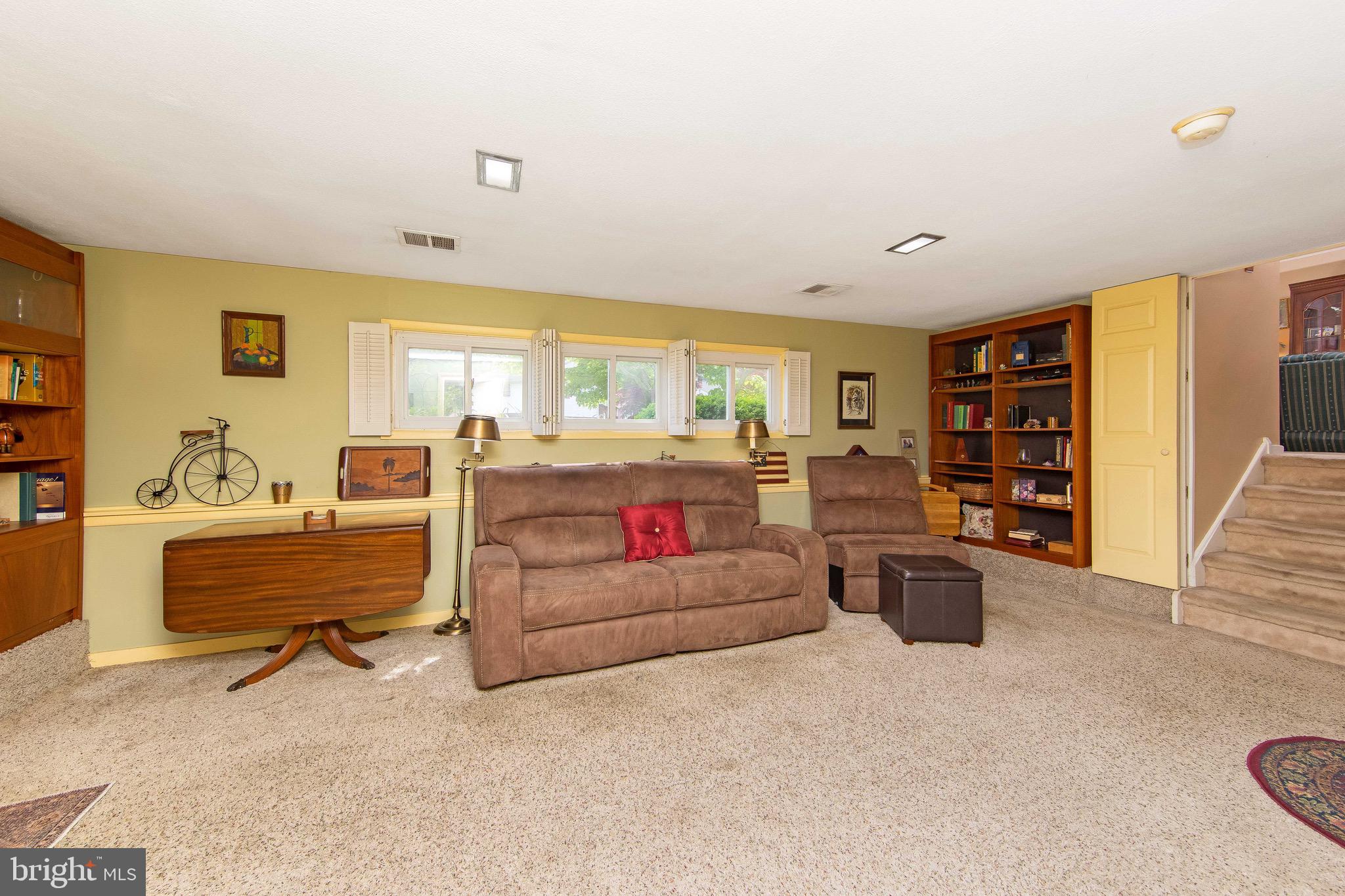 4 Briar Road Maple Shade, NJ 08052 - Photo 25 of 42 Family Room