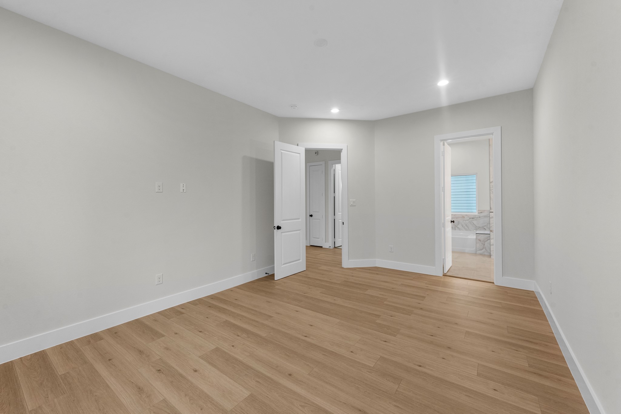 2348 Delafield Street Houston, TX 77023 - Photo 15 of 24 primary bedroom