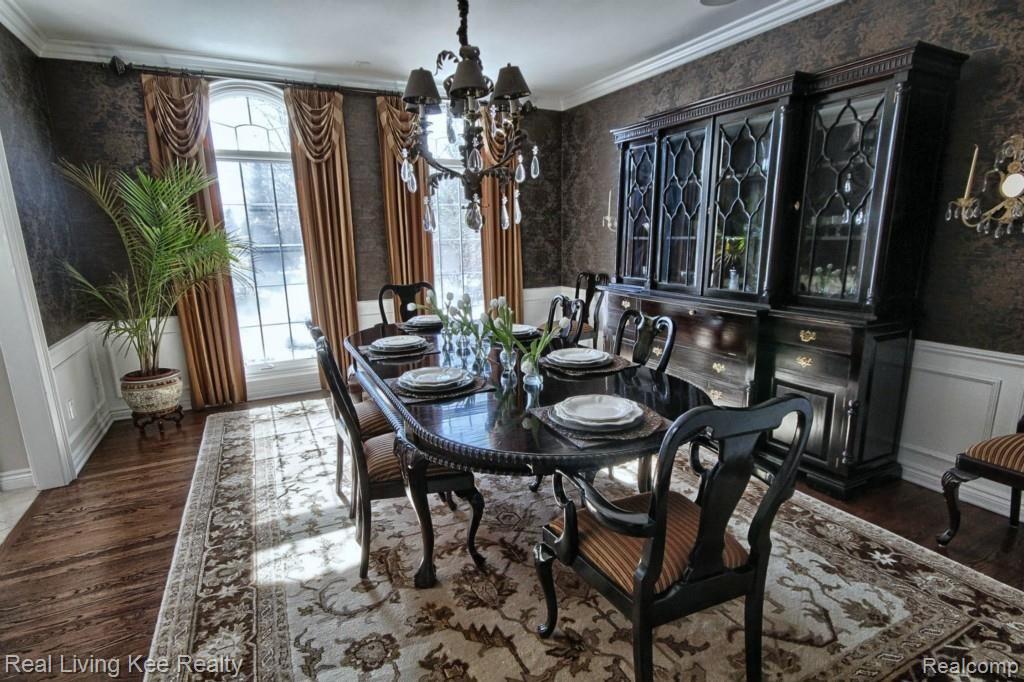 5480 Carrollton Court Rochester, MI 48306 - Photo 3 of 32 Dining_Room_2nd_View.jpg