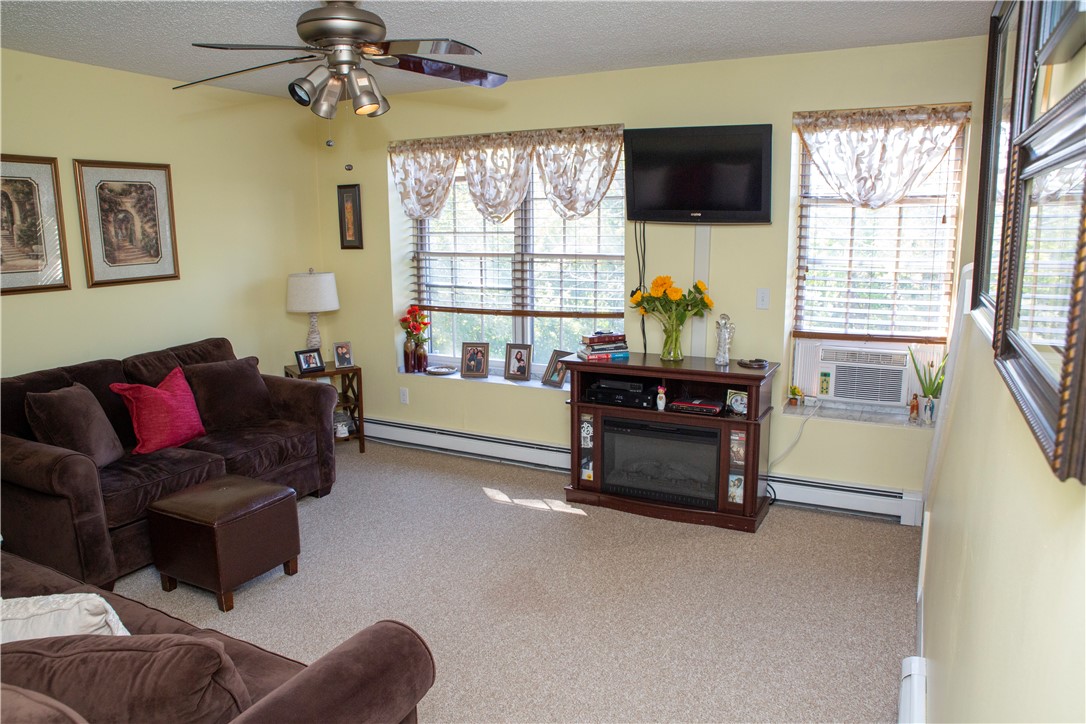 4 Frontage Road, Unit A Westerly, RI 02891 - Photo 13 of 34