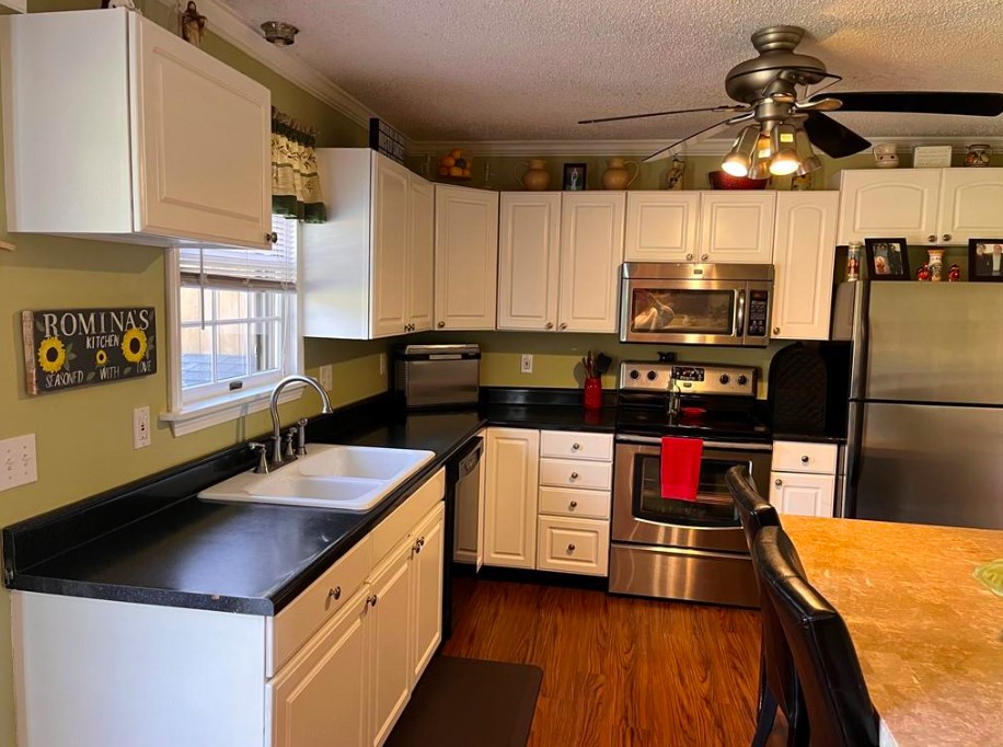 4 Frontage Road, Unit A Westerly, RI 02891 - Photo 8 of 34