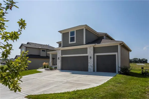 $586,500 | 18991 West 169th Street, Olathe, KS 66062